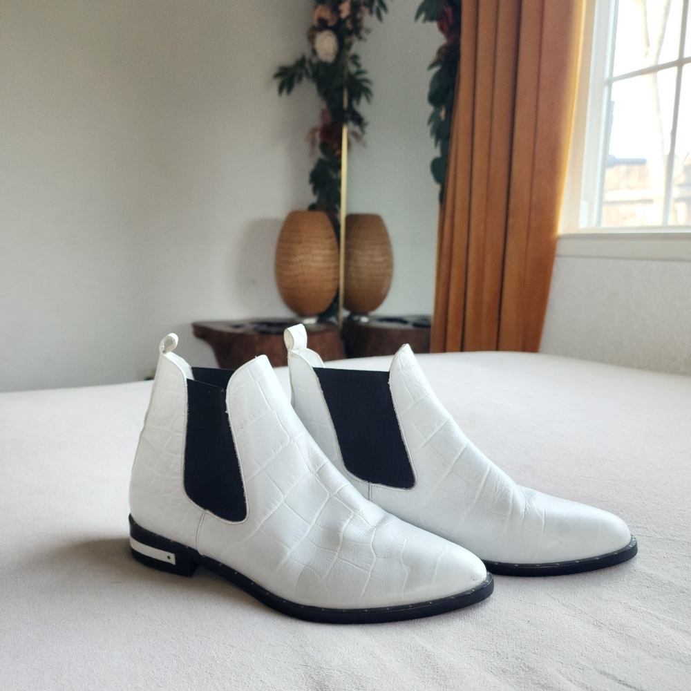 Freda Salvador Leather Chelsea Boots Croc Embossed